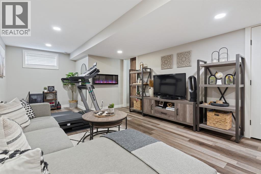 2603 63 Street - 29