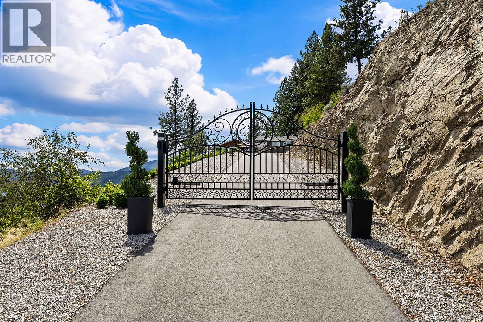 4618 Ponderosa Drive, Peachland