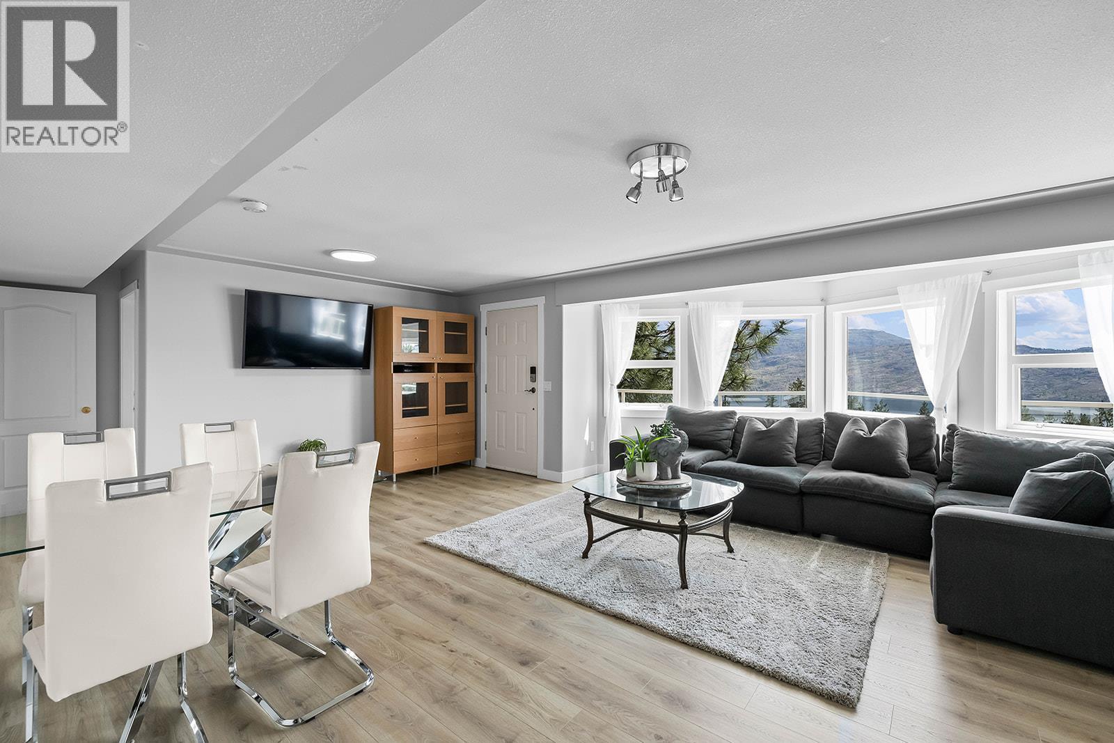 4618 Ponderosa Drive, Peachland