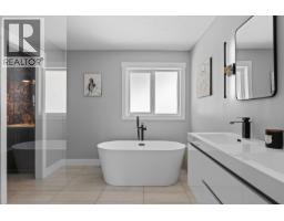 4618 Ponderosa Drive, Peachland, BC V0H1X5 Photo 41