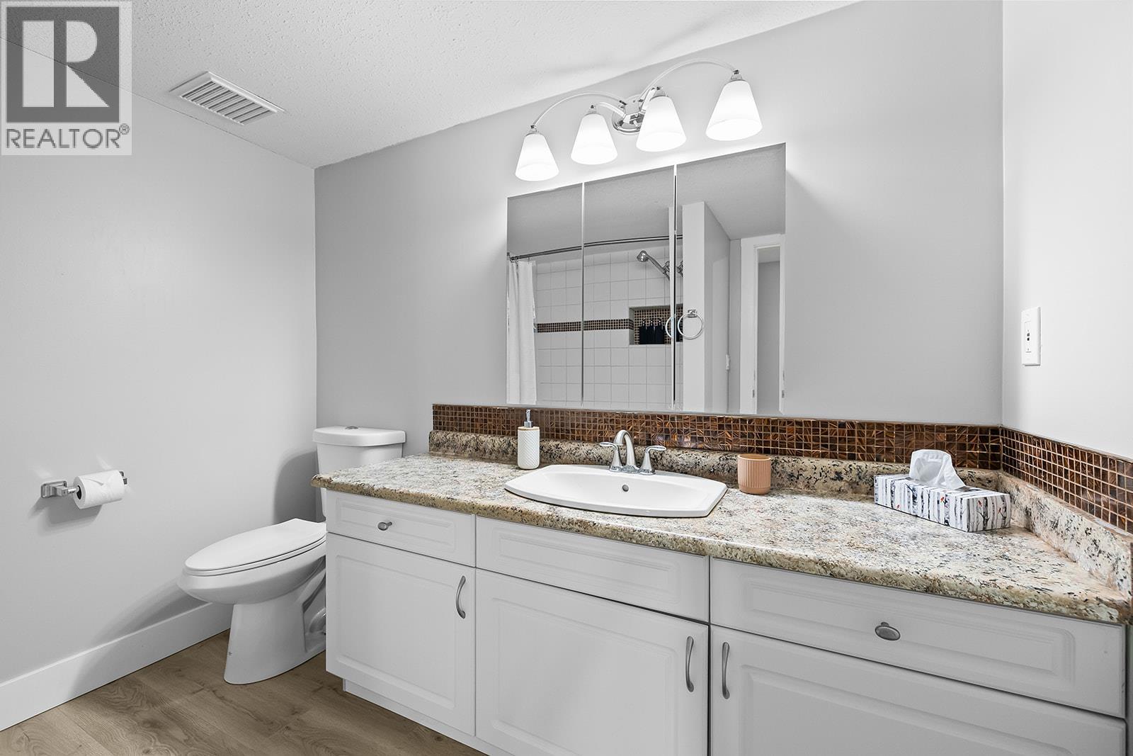 4618 Ponderosa Drive, Peachland