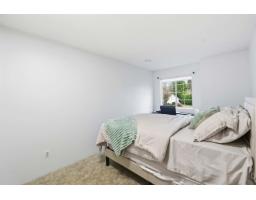 15751 98a Avenue, Surrey, BC V4N2V7 Photo 14