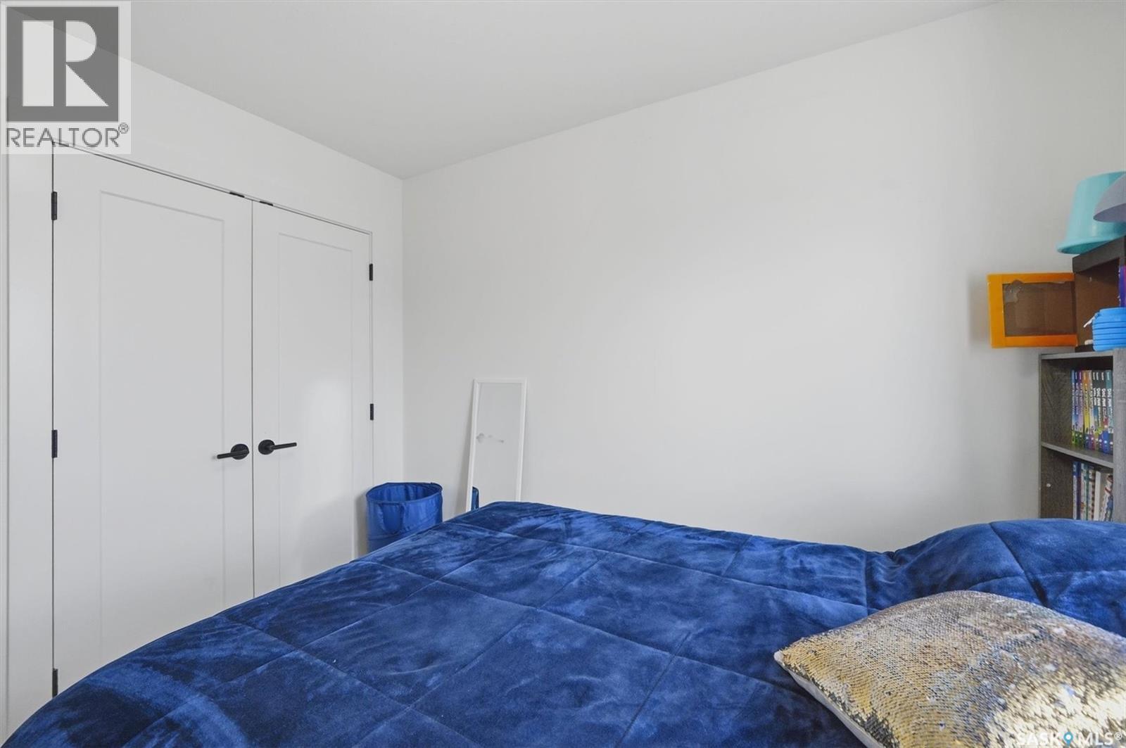 #149 Rosewood BOULEVARD E - 26