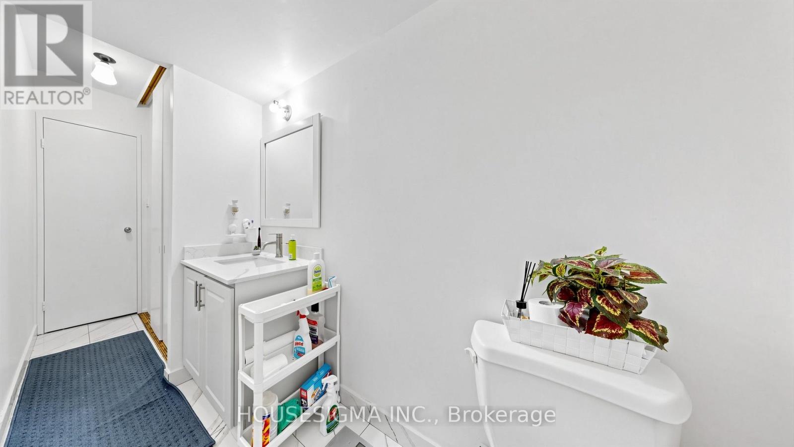 #1811 340 DIXON ROAD - 18