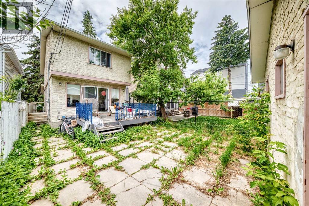 454 20 Avenue NW — photo 41