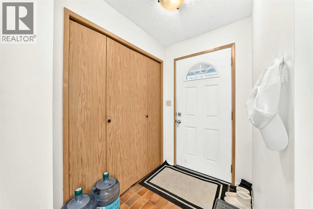 454 20 Avenue NW - photo 5