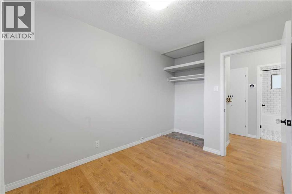 4408 8 Avenue SW — photo 19