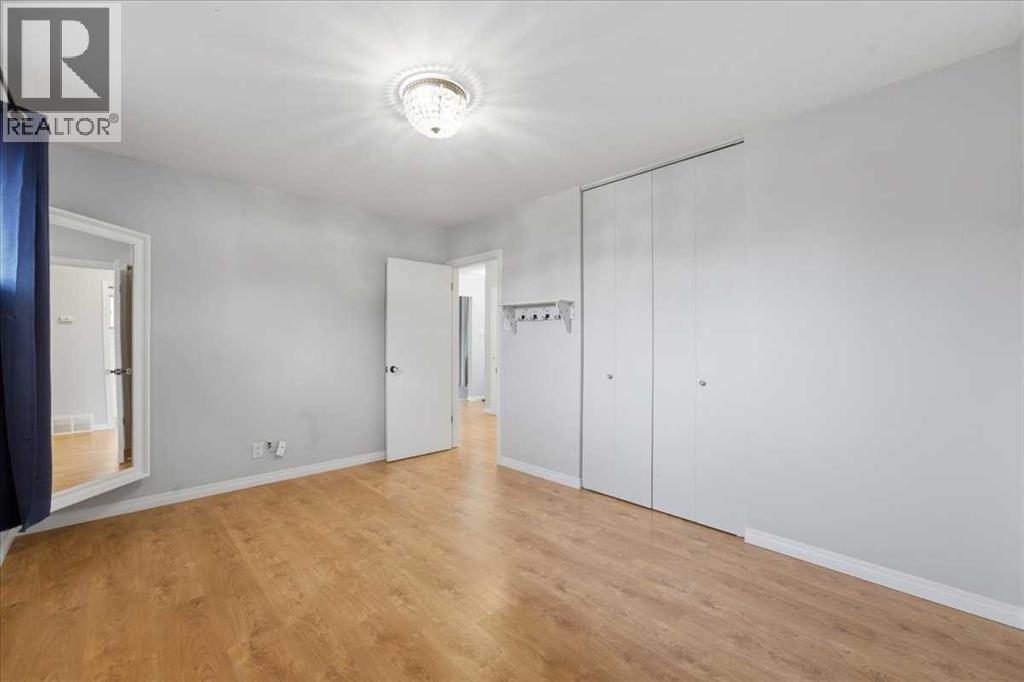 4408 8 Avenue SW — photo 21
