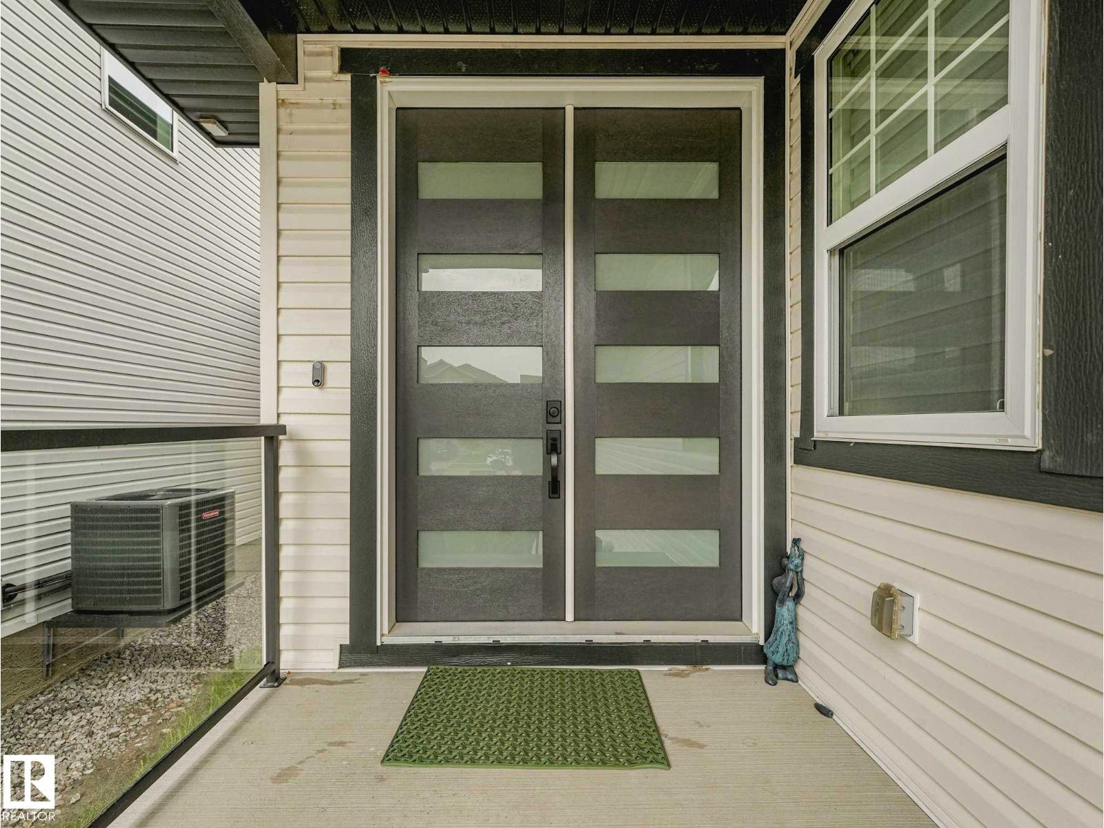 6607 53 AV — photo 7