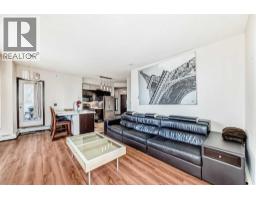 915, 1053 10 Street SW - photo 13