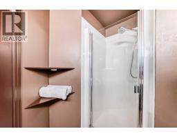915, 1053 10 Street SW - photo 26