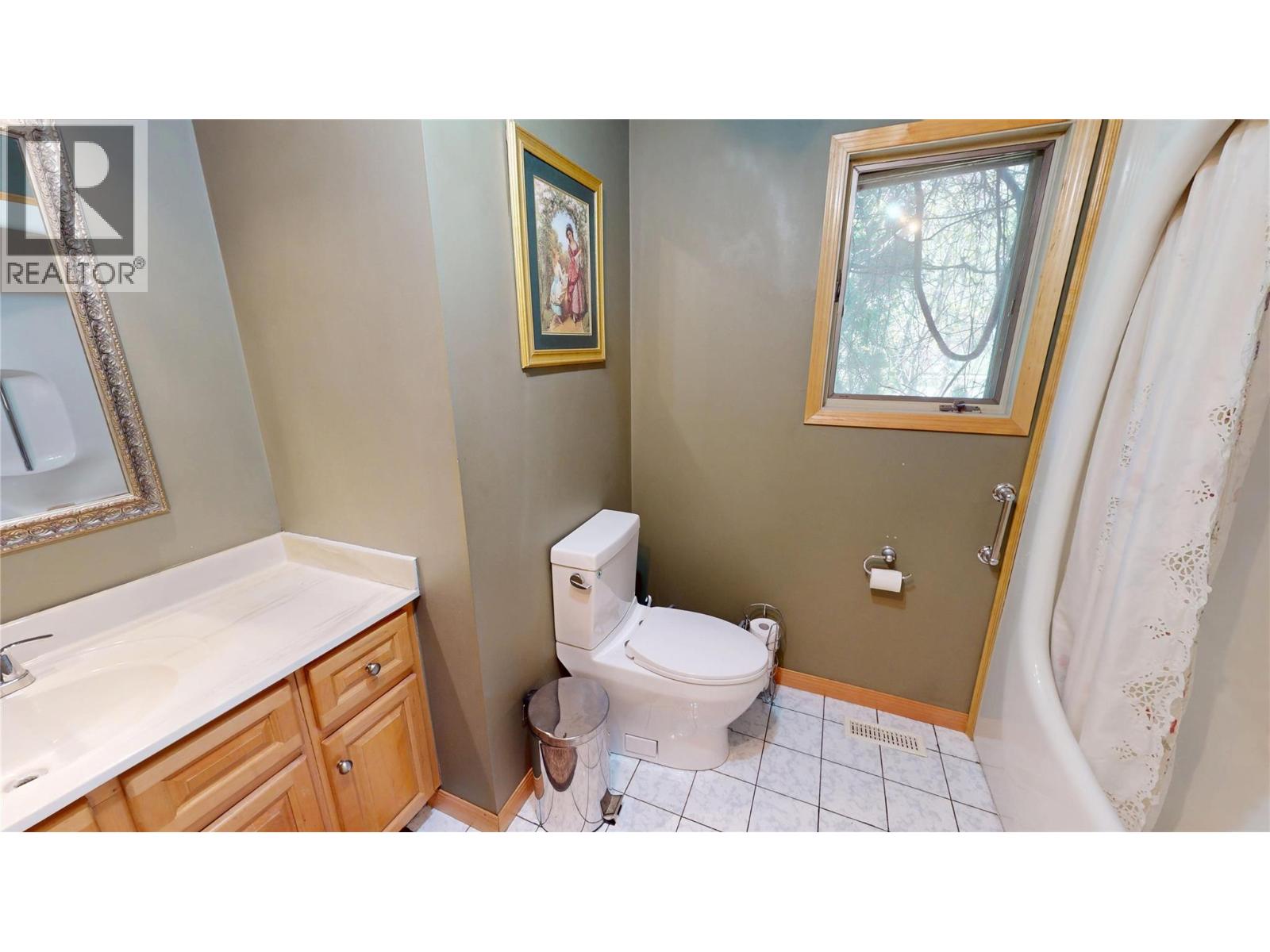 1698 McKenzie Road, Fernie