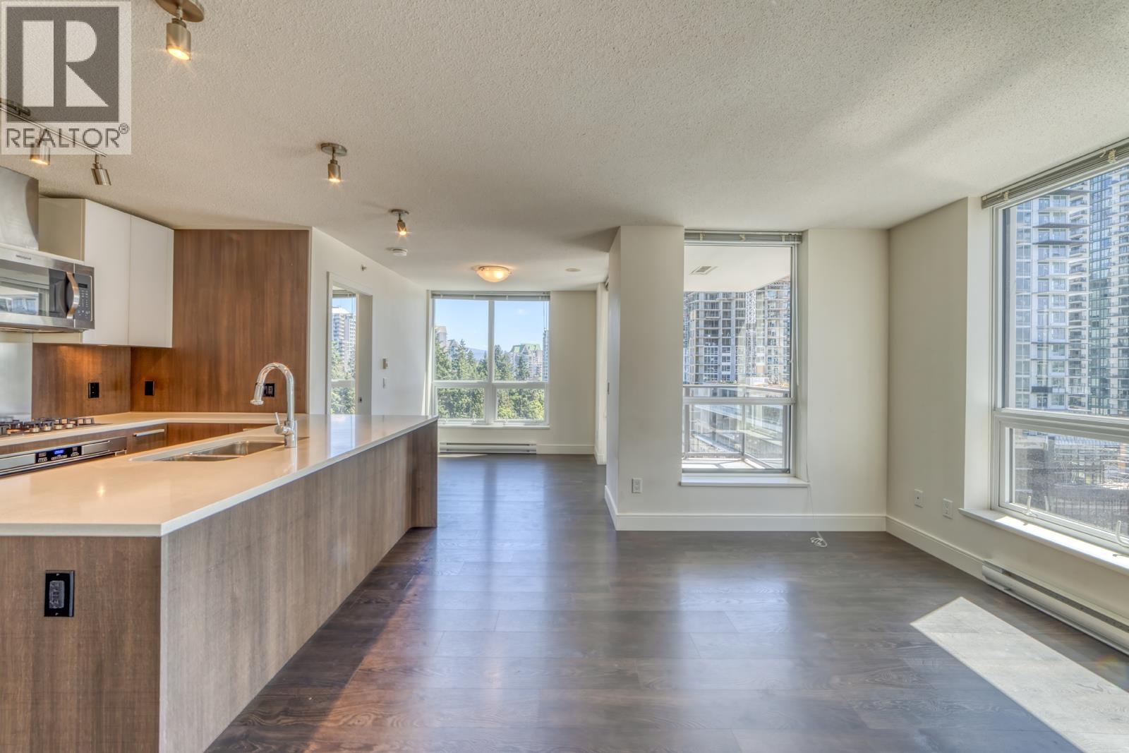 1305 3007 GLEN DRIVE, Coquitlam