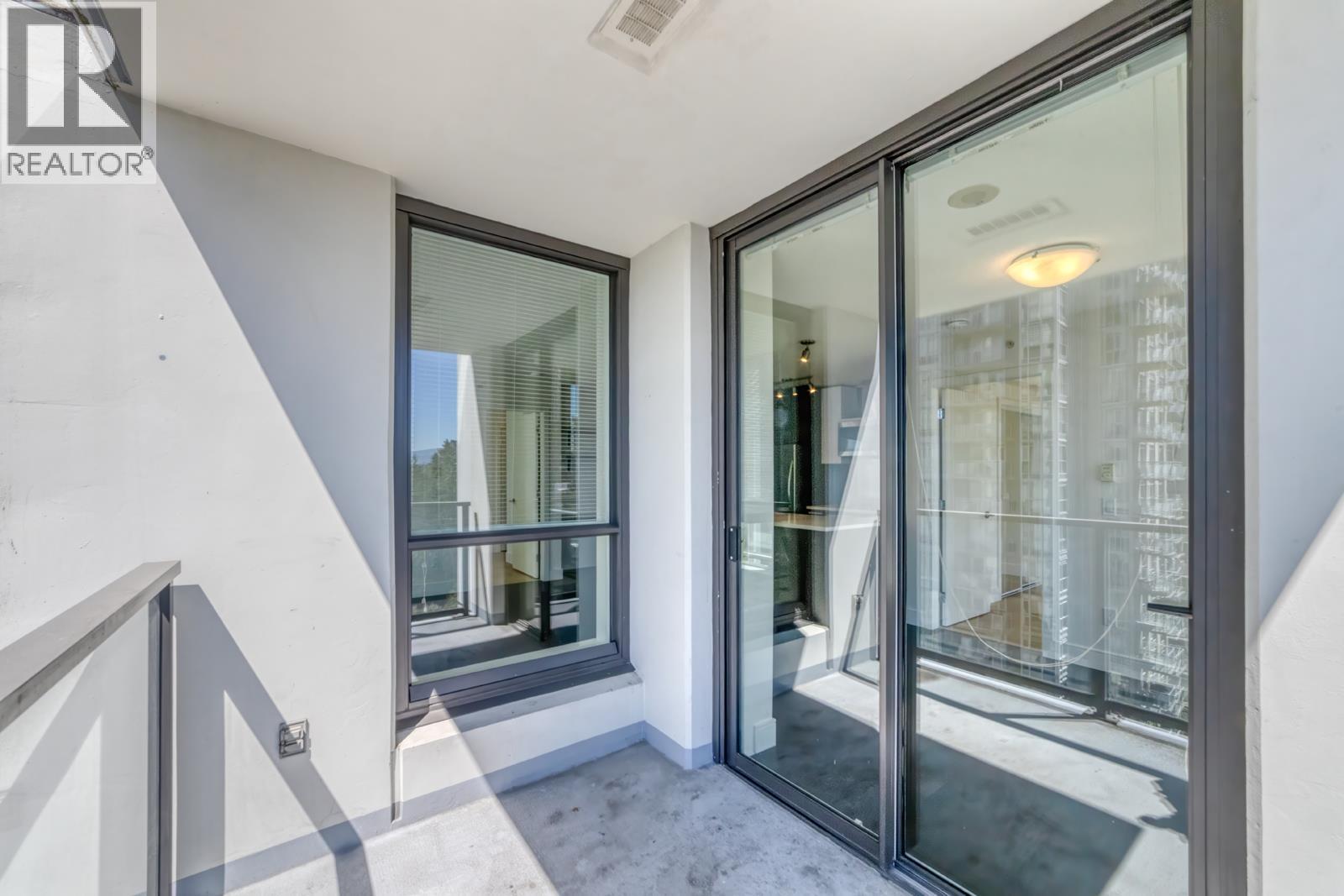 1305 3007 GLEN DRIVE, Coquitlam
