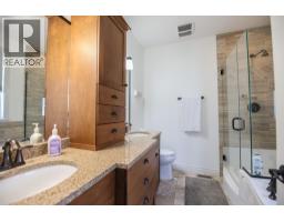 2450 Radio Tower Road Unit# 204, Oliver, BC V0H1T1 Photo 32