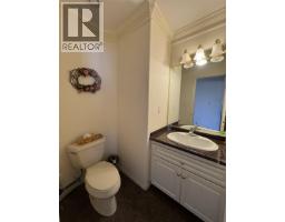 4920 Sardis Crescent, Burnaby, BC V5H3K3 Photo 11