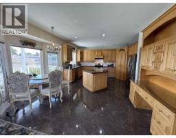 4920 Sardis Crescent, Burnaby, BC V5H3K3 Photo 16