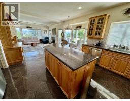 4920 Sardis Crescent, Burnaby, BC V5H3K3 Photo 18