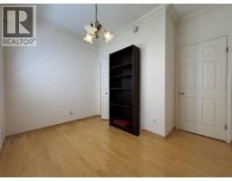 4920 Sardis Crescent, Burnaby, BC V5H3K3 Photo 9