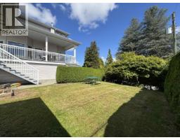 4920 Sardis Crescent, Burnaby, BC V5H3K3 Photo 39