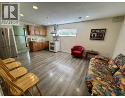 4920 Sardis Crescent, Burnaby, BC V5H3K3 Photo 34