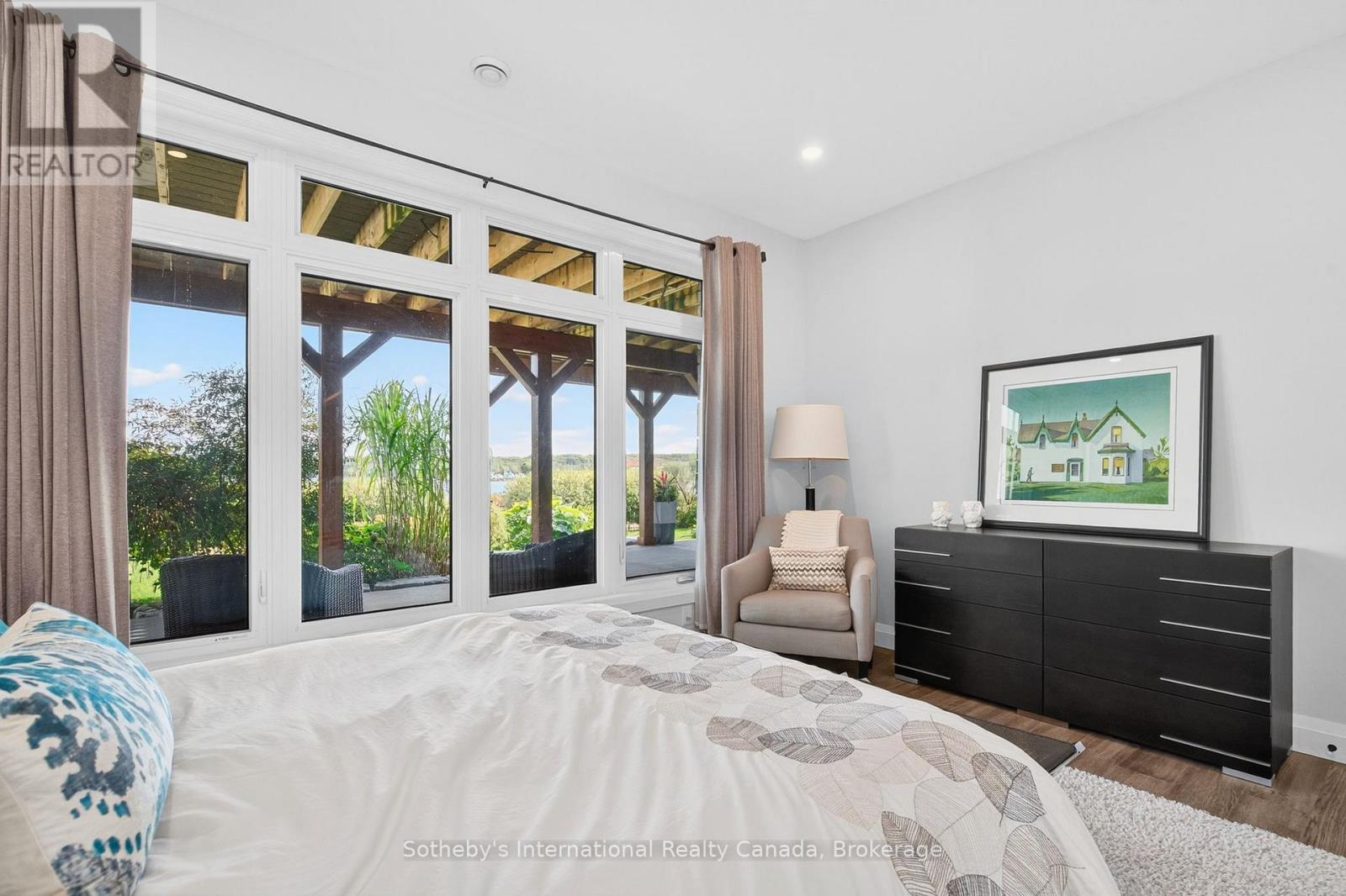 625 ABERDEEN BOULEVARD - 32