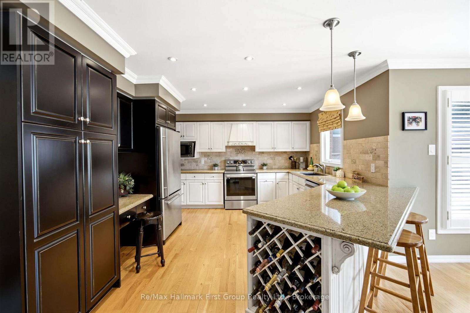 49 ROTHEAN DRIVE - 18