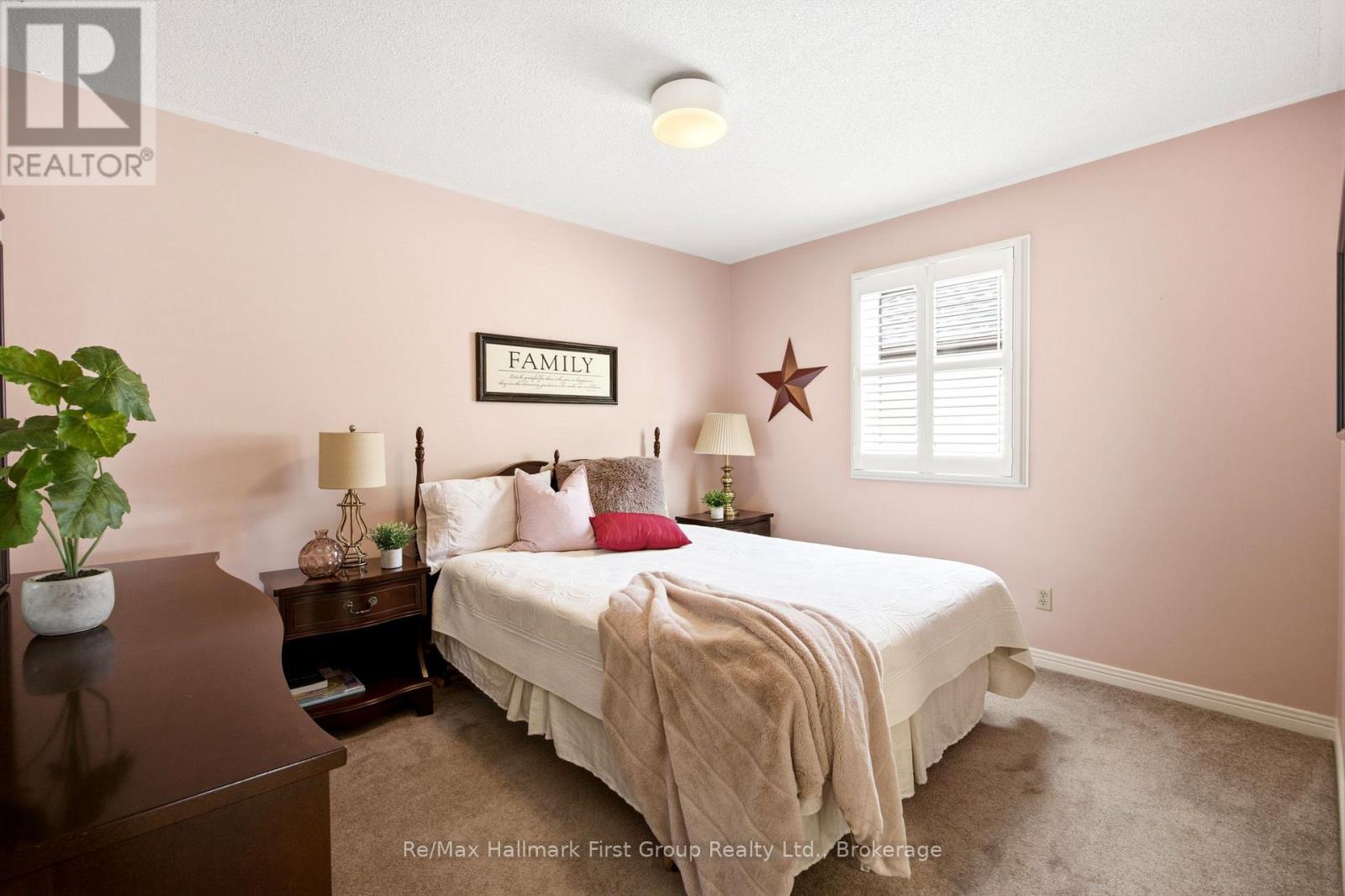 49 ROTHEAN DRIVE - 36