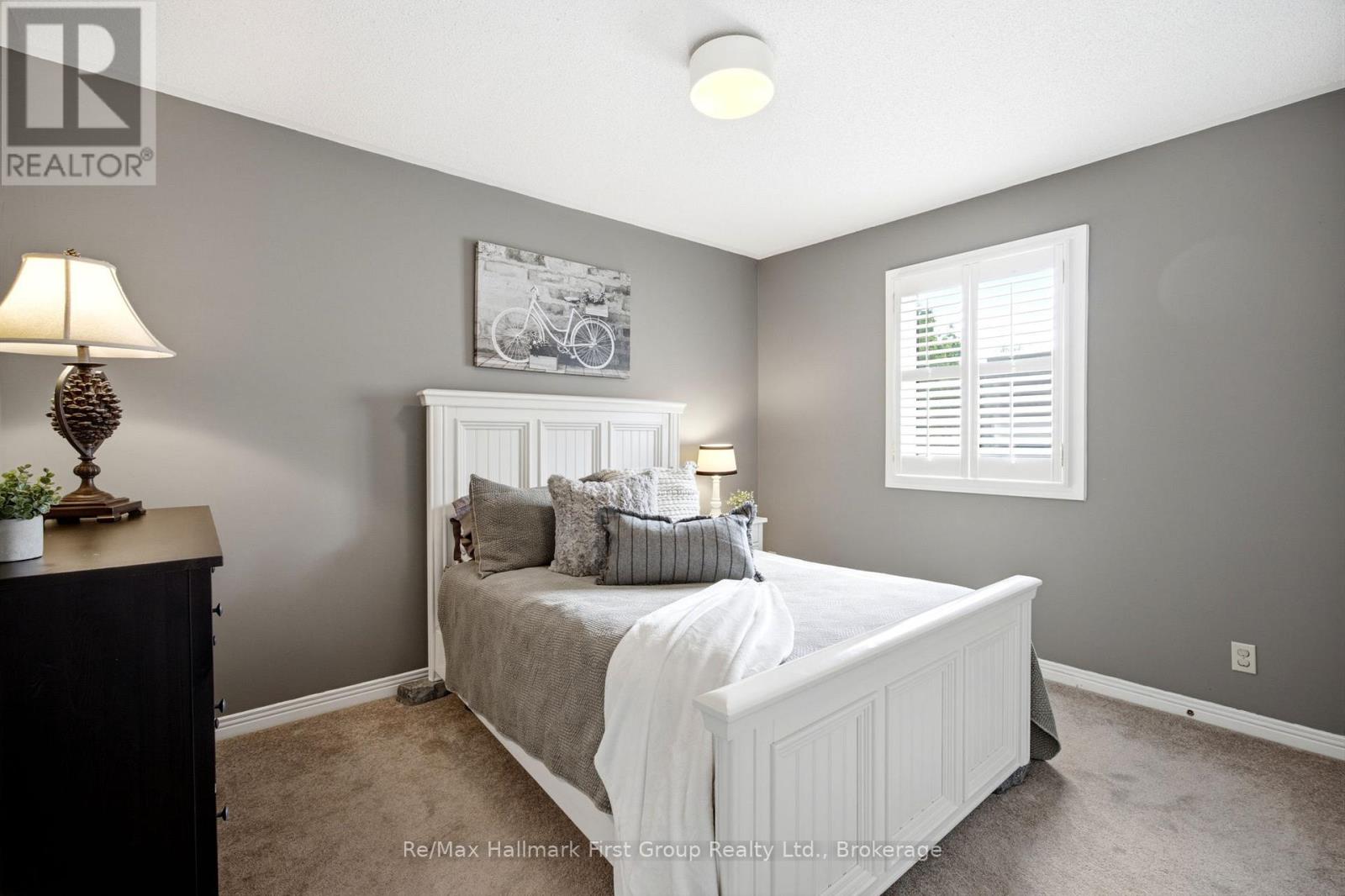 49 ROTHEAN DRIVE - 37