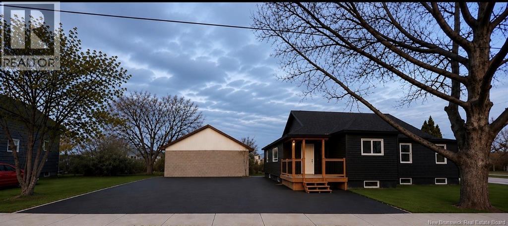 561 St-George Street, Moncton — photo 2
