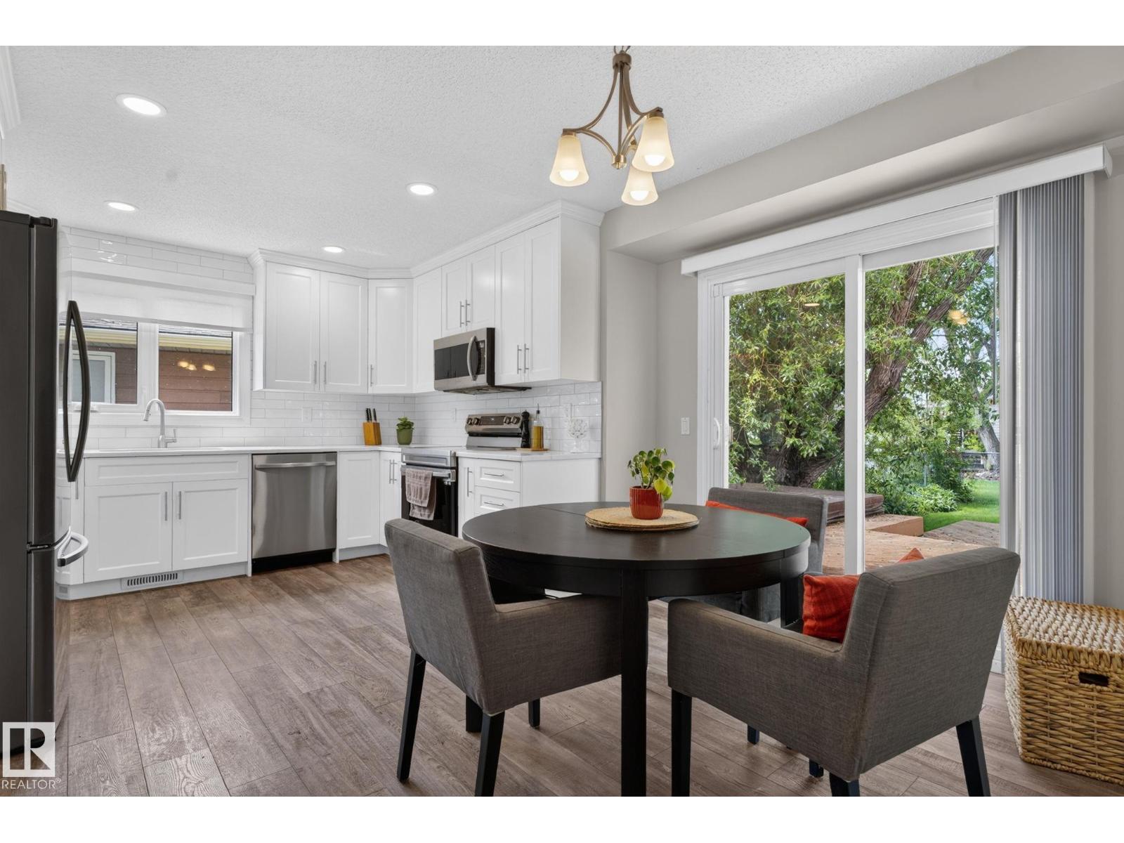 5240 56A ST — photo 13