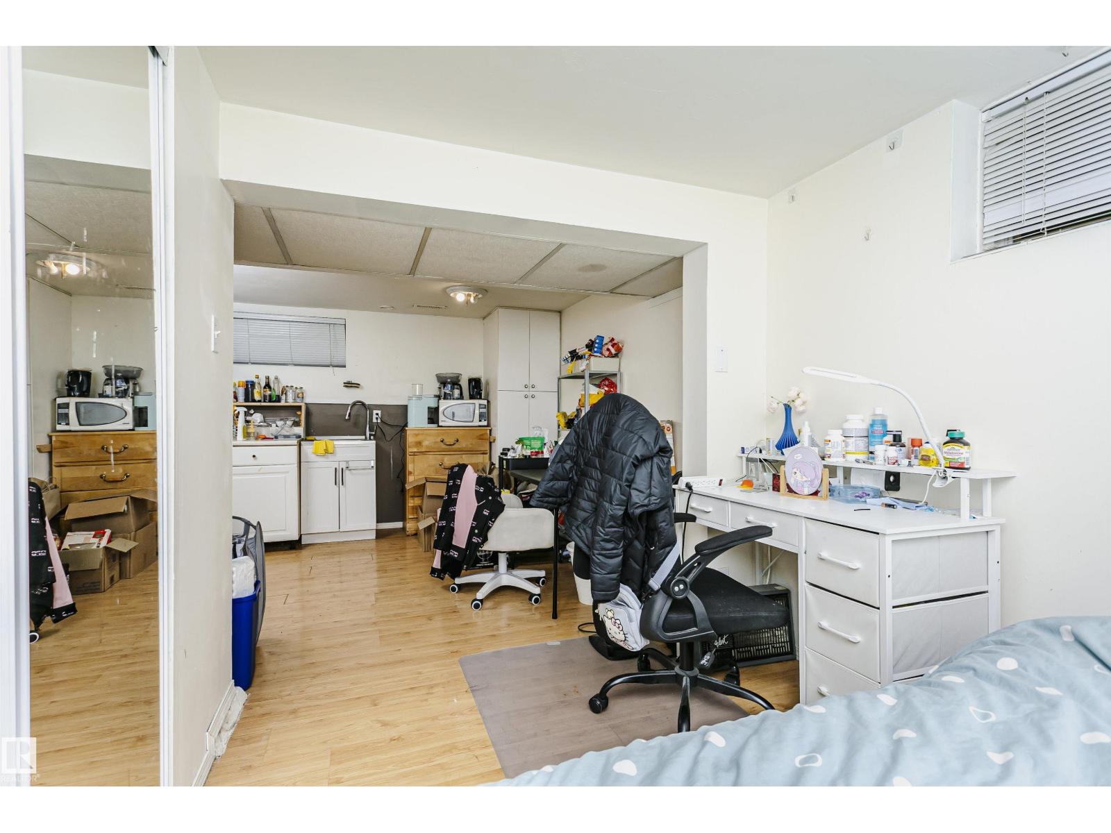 11105 81 AV NW — photo 26
