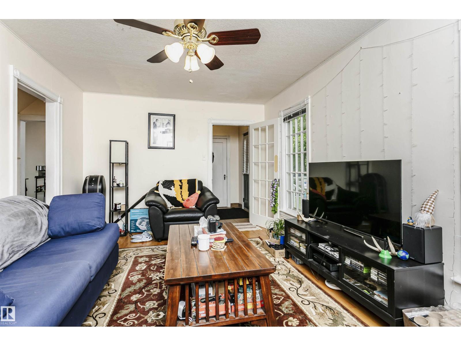 11105 81 AV NW — photo 6