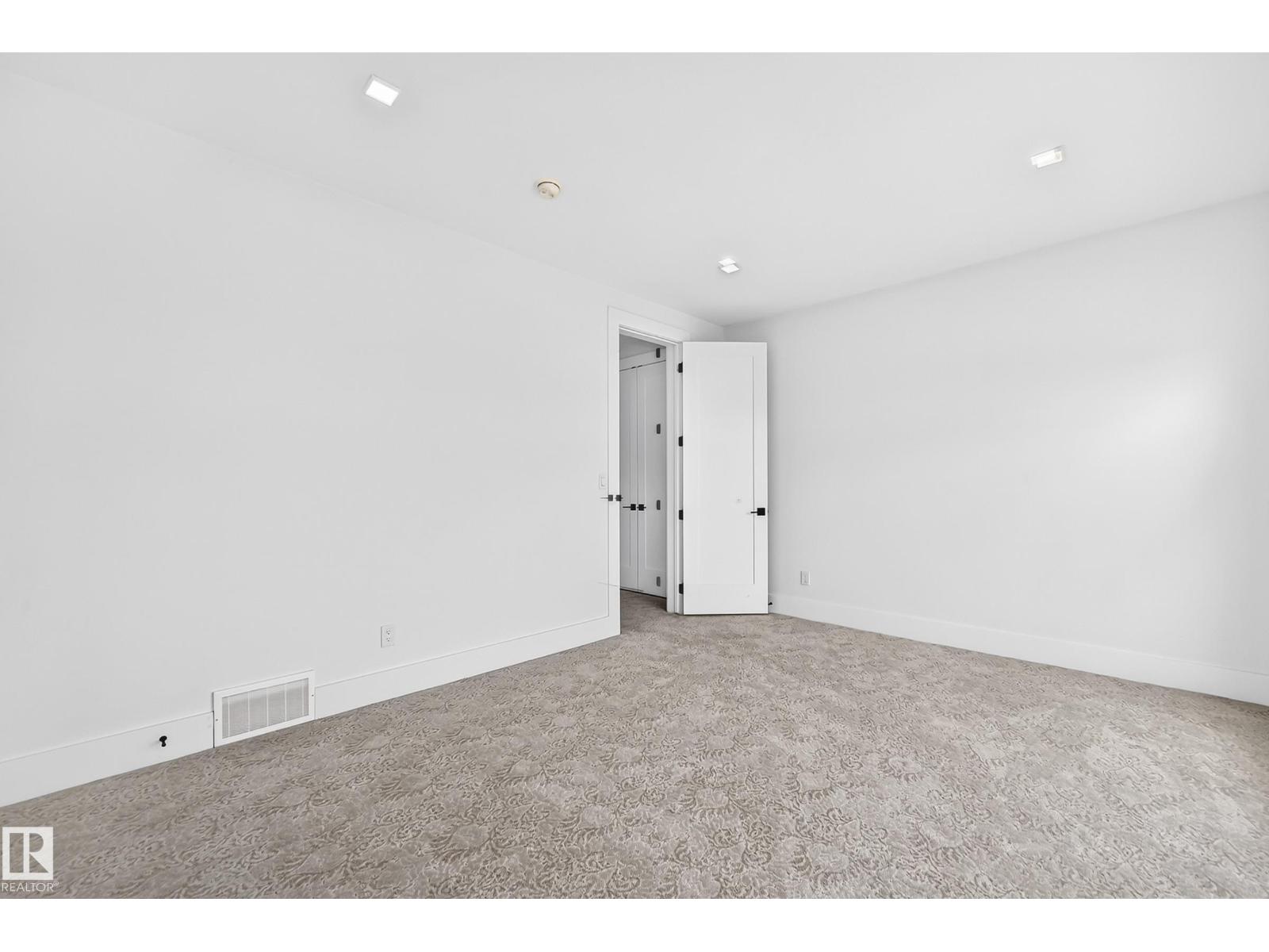 2747 WHEATON DR NW — photo 45