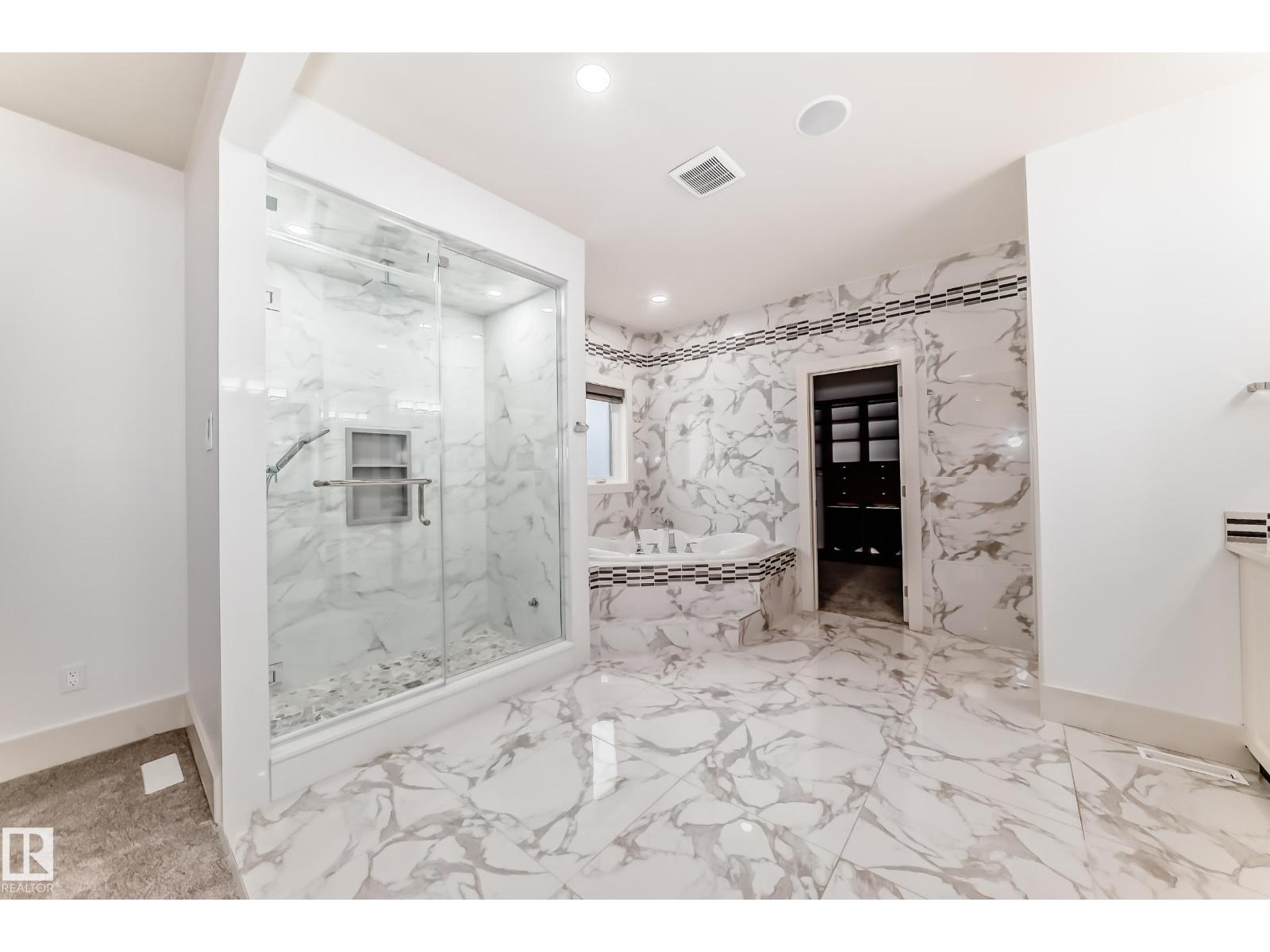 5511 MCLUHAN BLUFF BL NW - 24