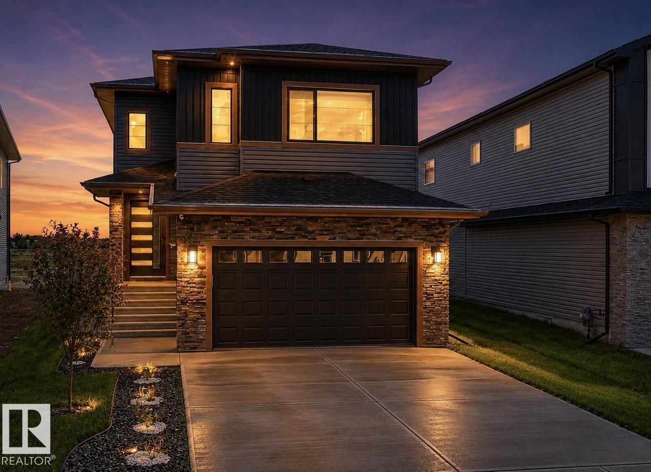 1837 63 AV NE - 1