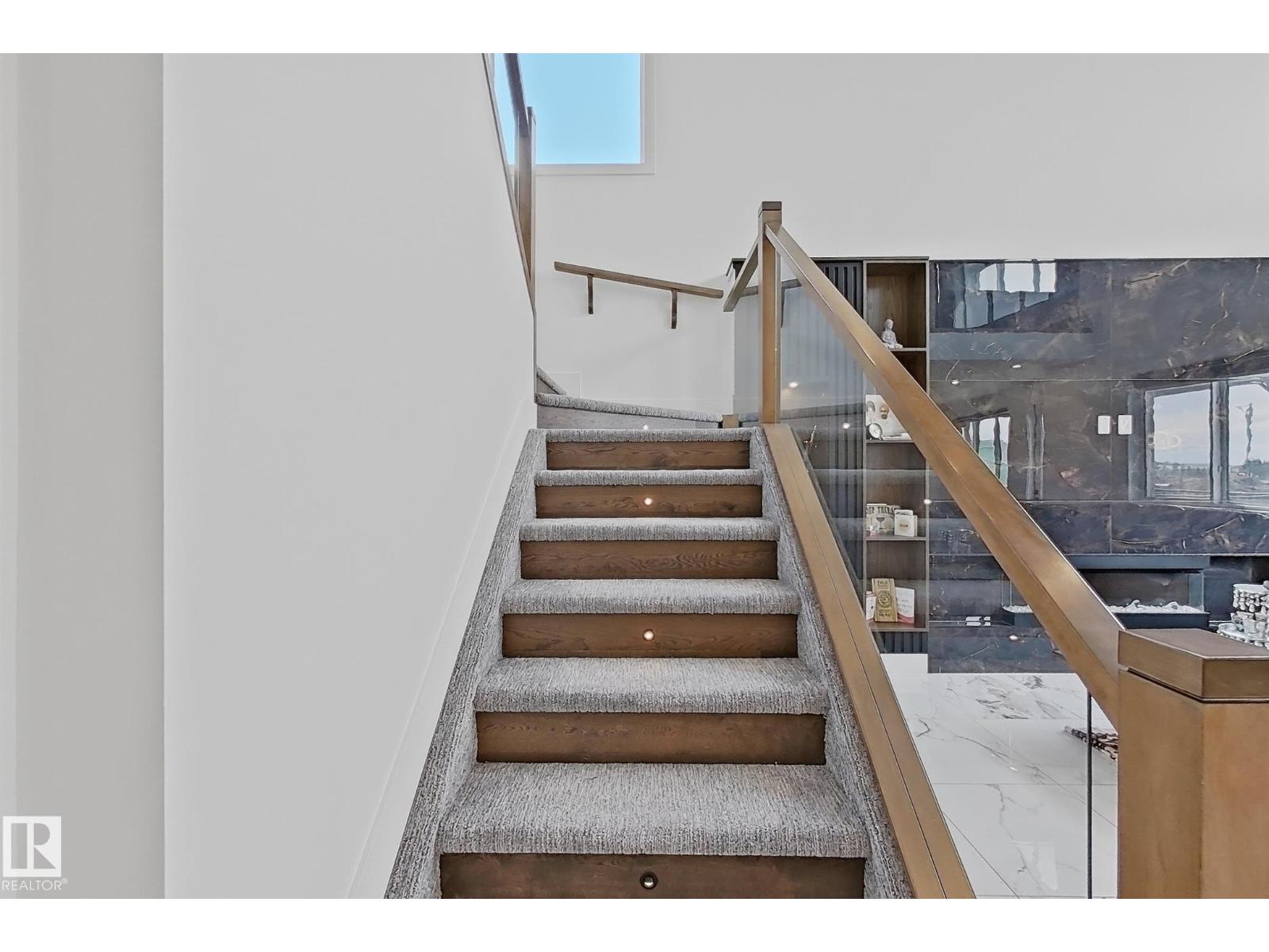 1837 63 AV NE - 27