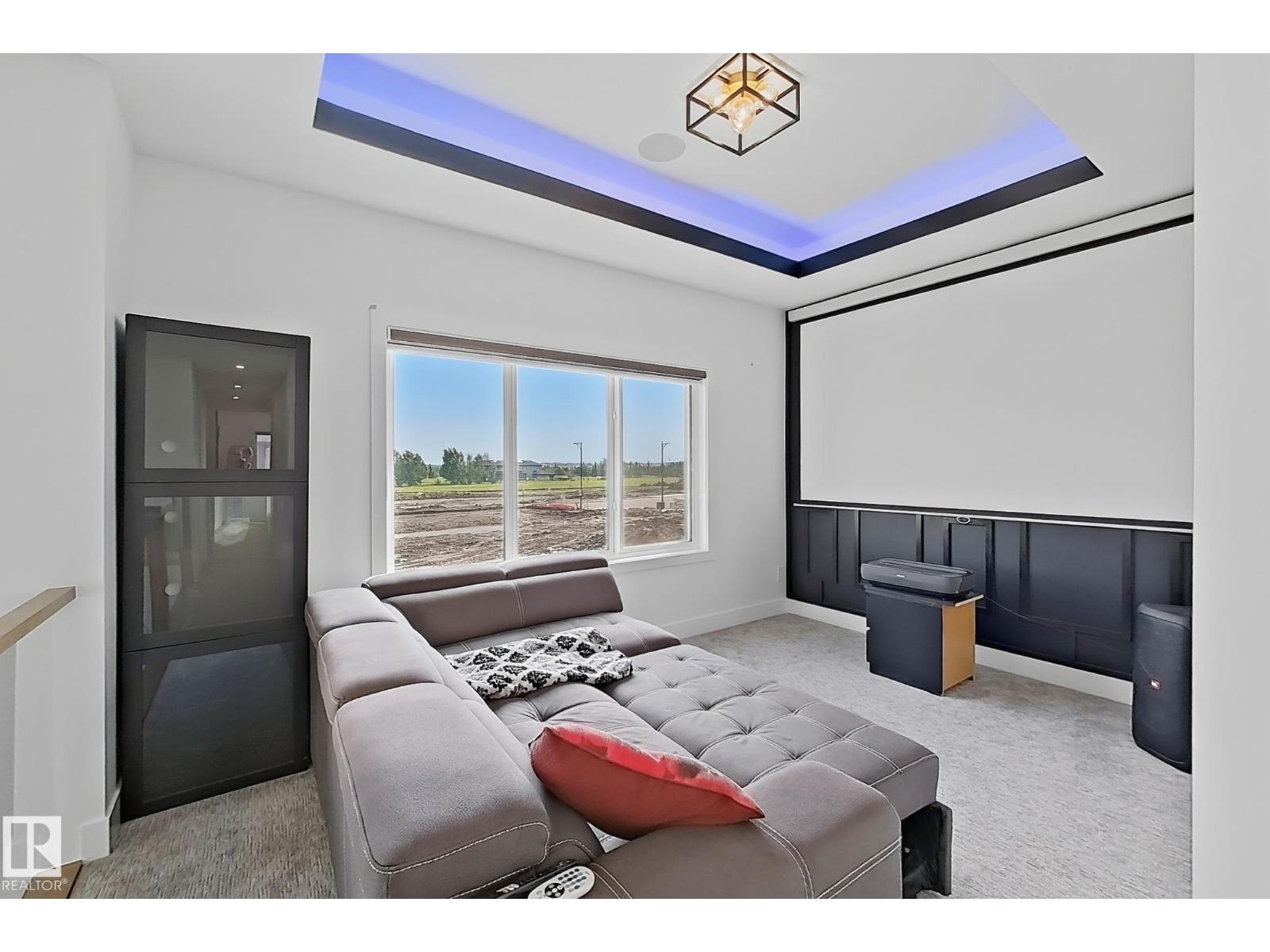 1837 63 AV NE - 31