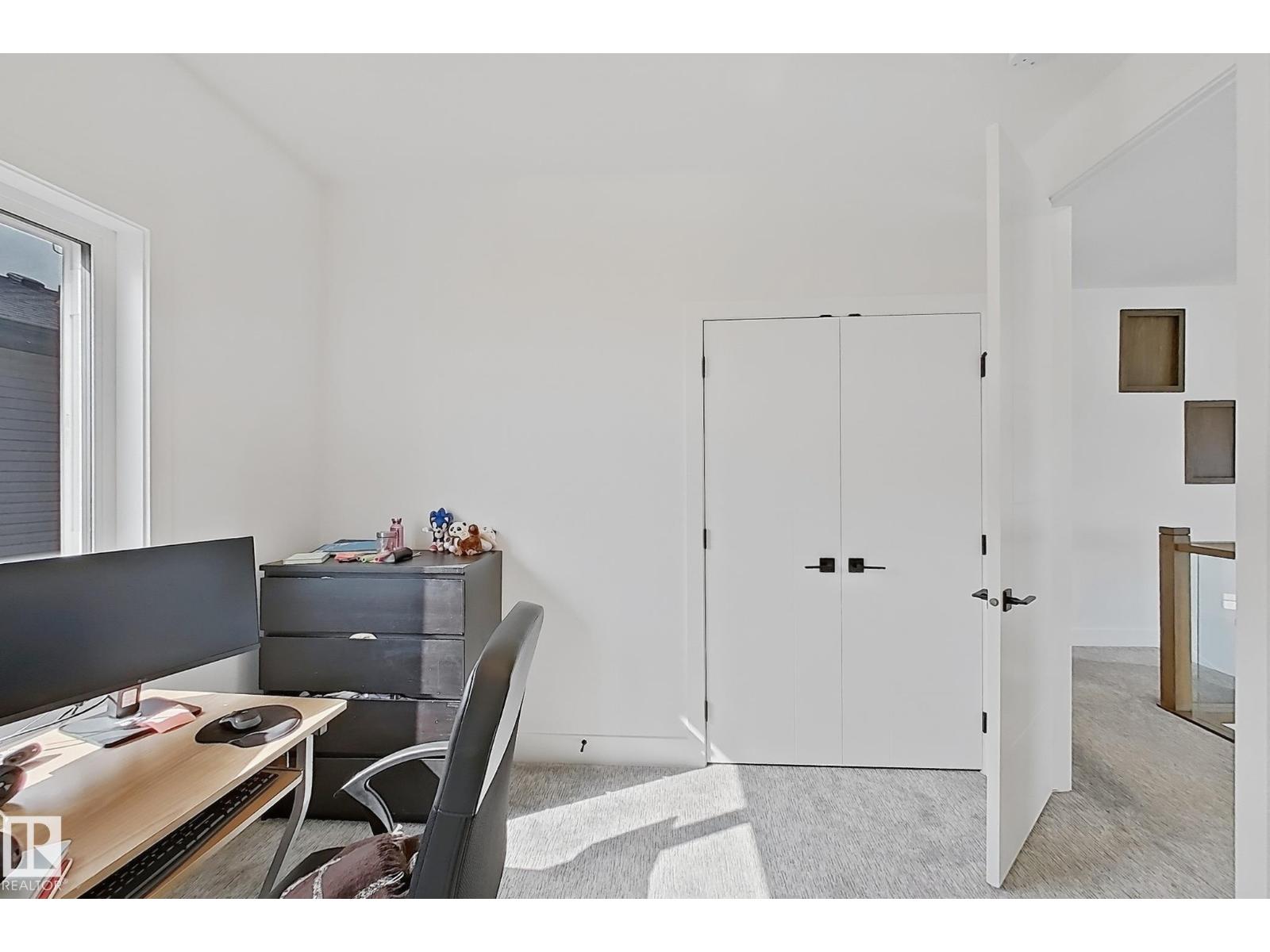1837 63 AV NE - 38