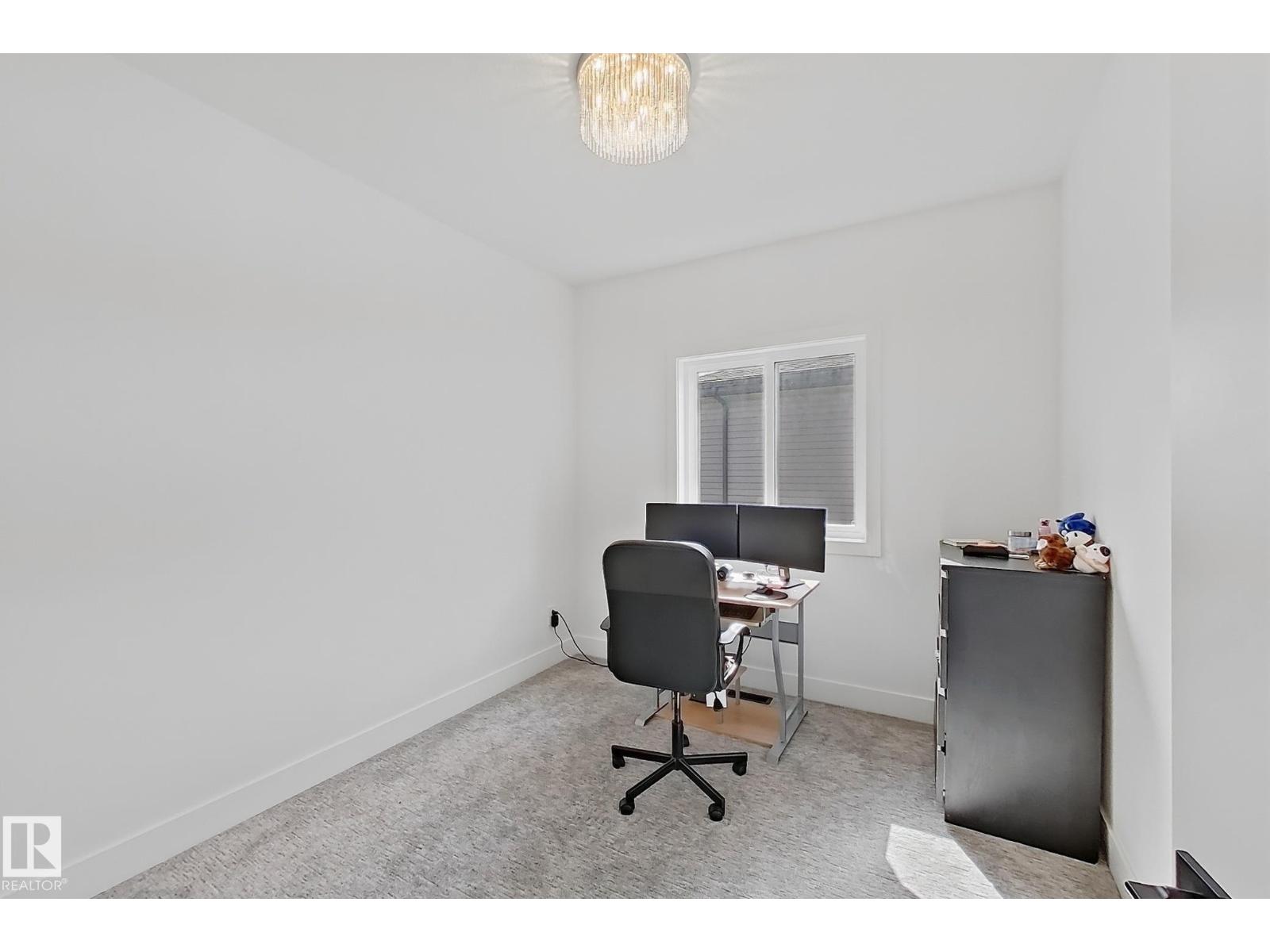 1837 63 AV NE - 39