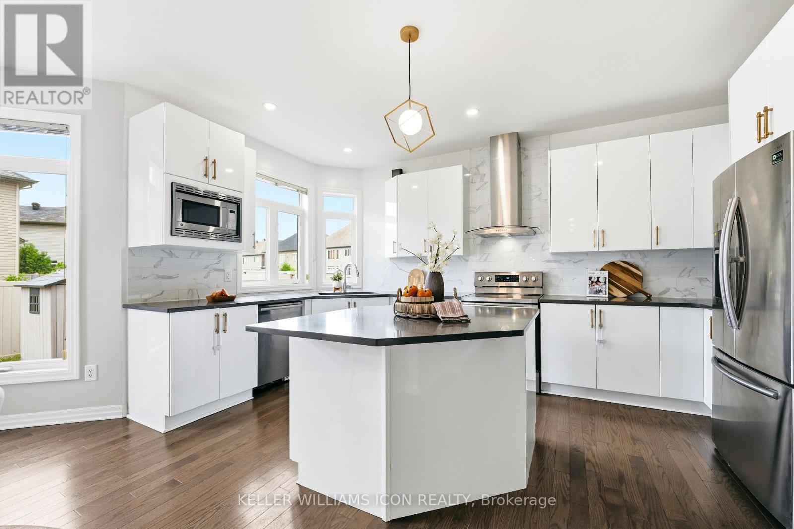 5 Bed, 4 Bath House for Sale in Ottawa – 547 PEERLESS STREET, Ottawa – MLS# X13465538 - Image 13