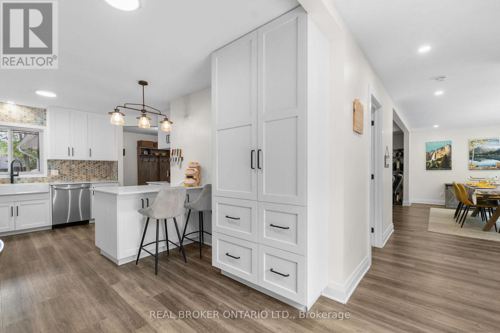 5 Bed, 2 Bath House for Sale in Ottawa – 929 BAYVIEW DRIVE, Ottawa – MLS# X13465552 - Image 16