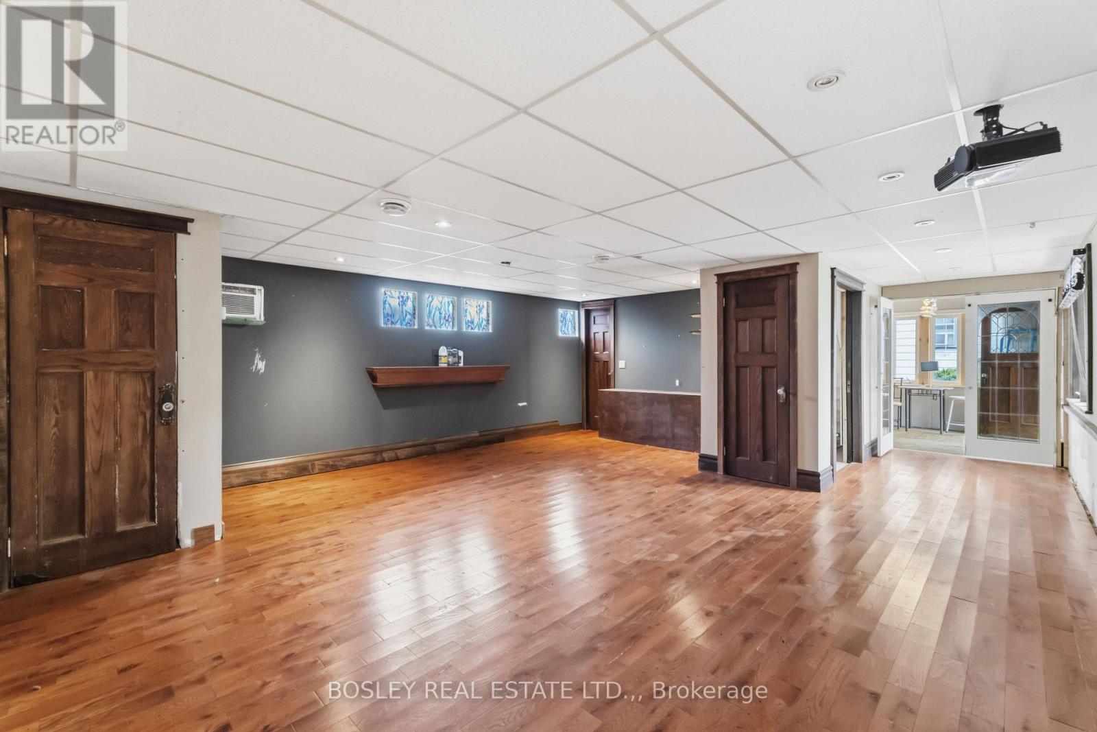 230 PELHAM ROAD - 17