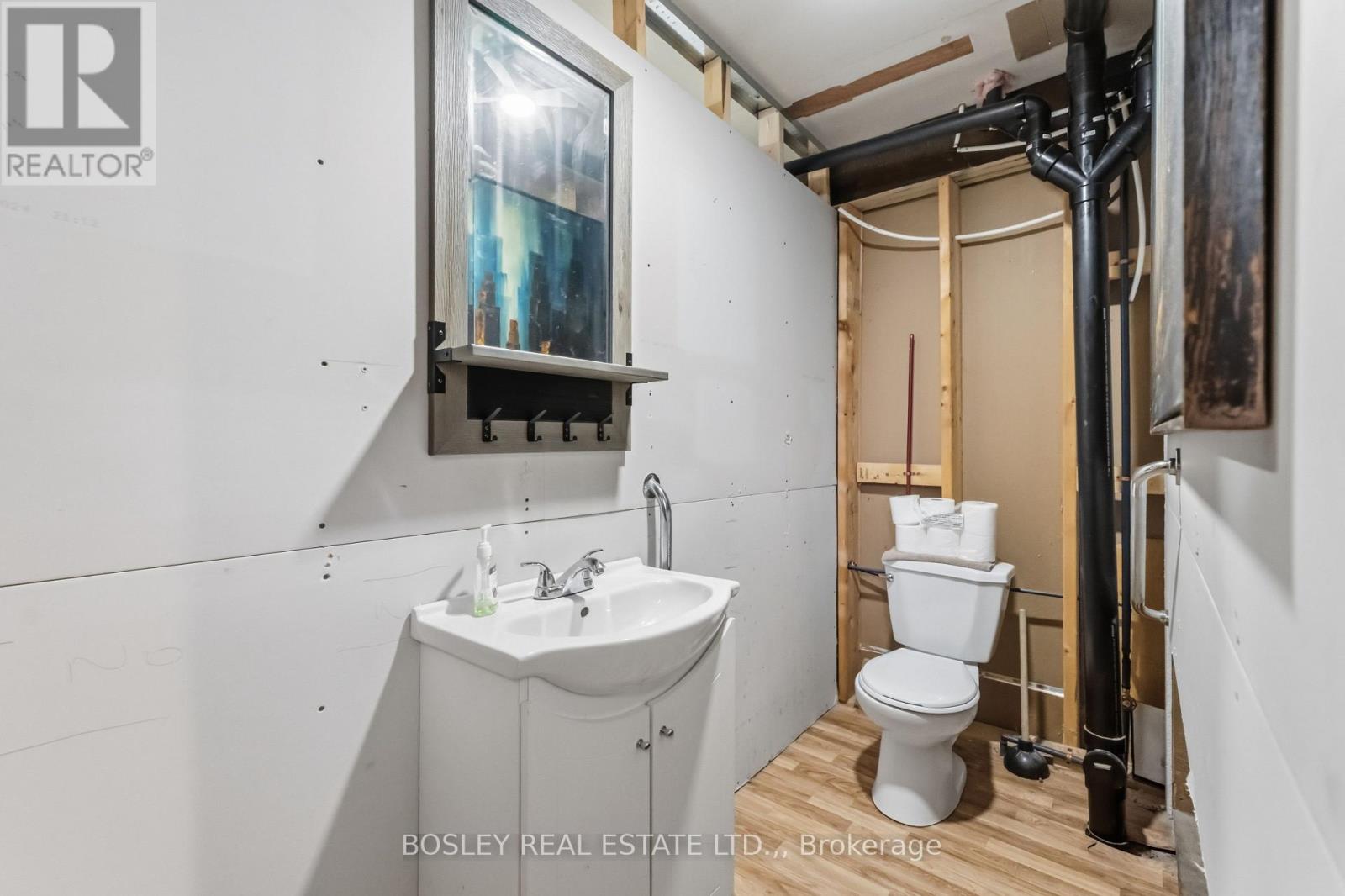 230 PELHAM ROAD - 21