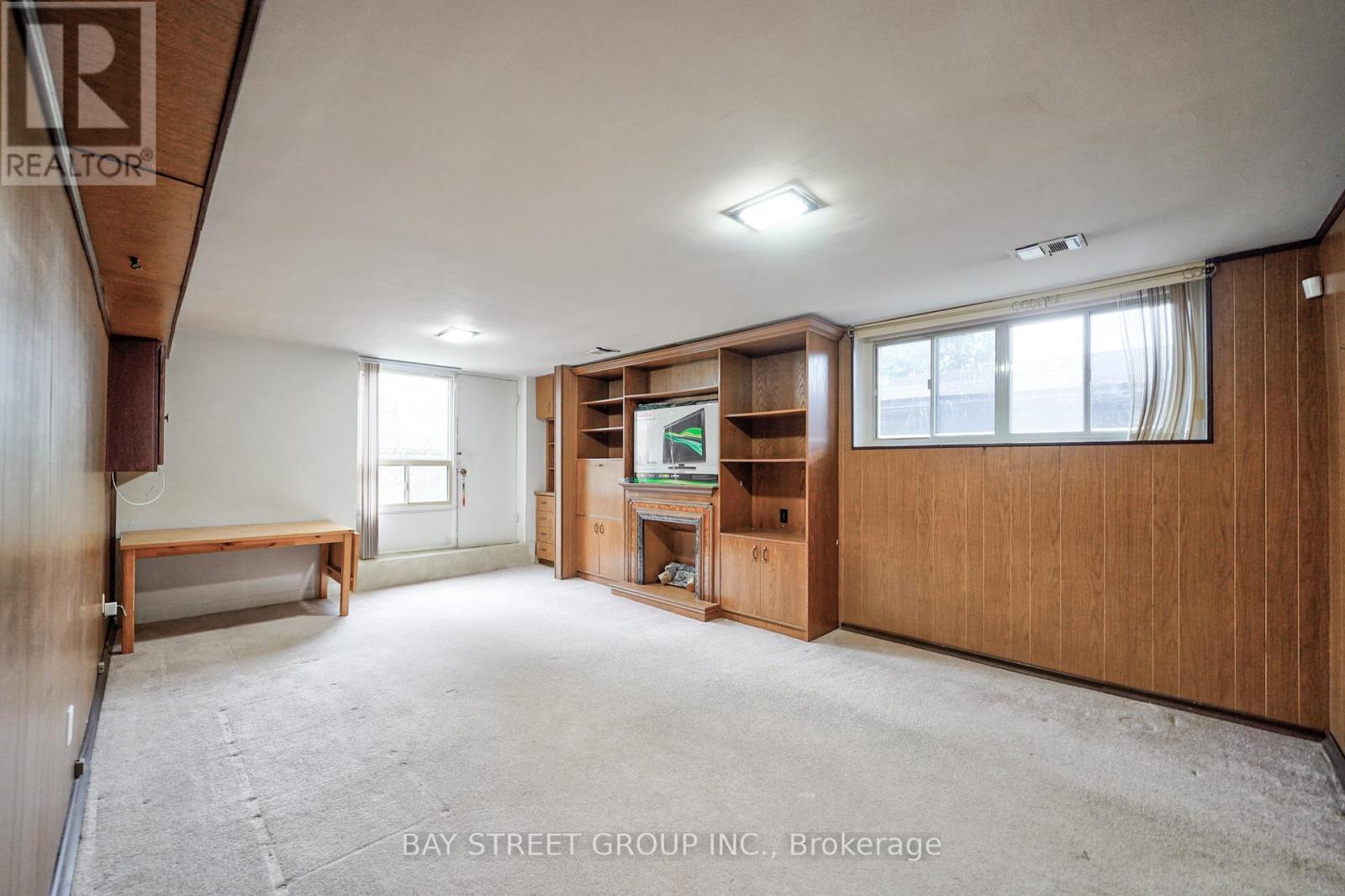 5 COTTONWOOD DRIVE - 22