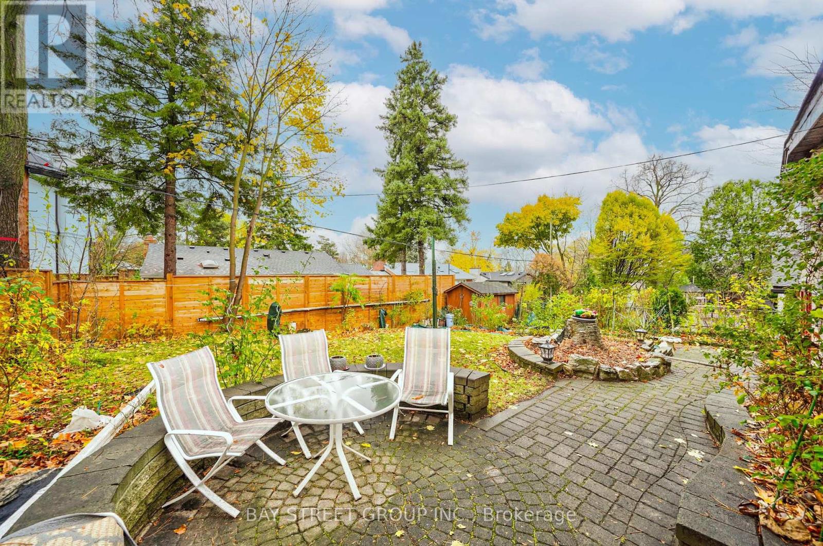 5 COTTONWOOD DRIVE - 30