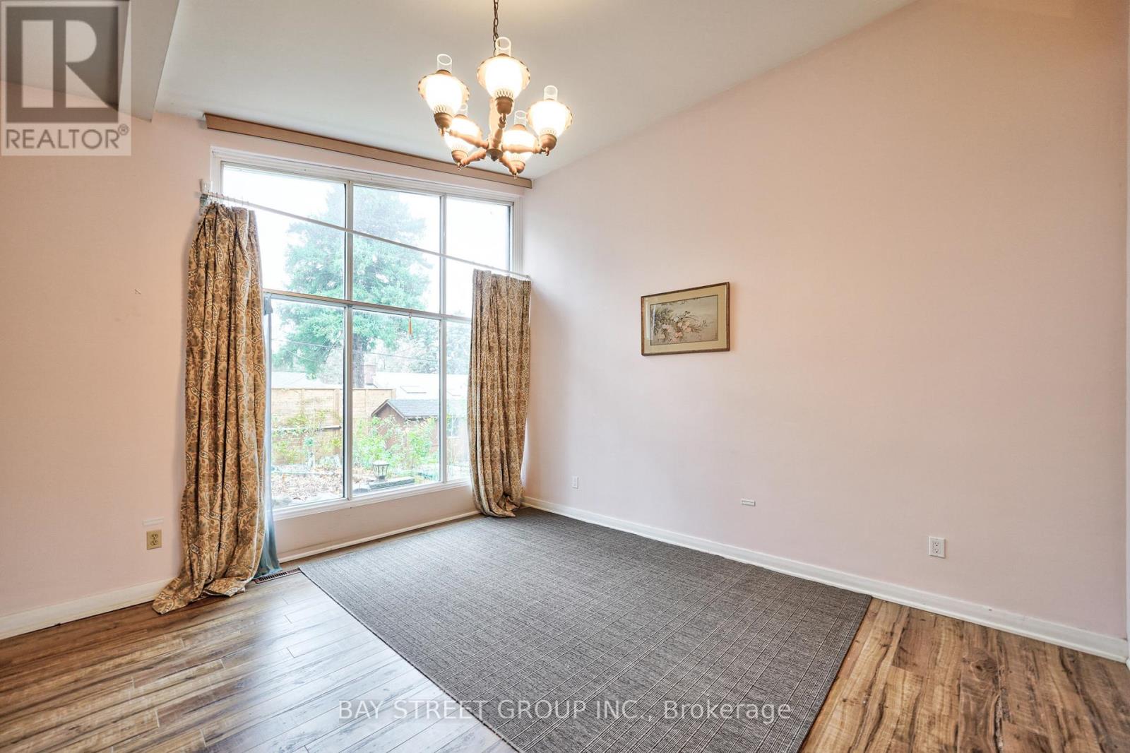 5 COTTONWOOD DRIVE - 5
