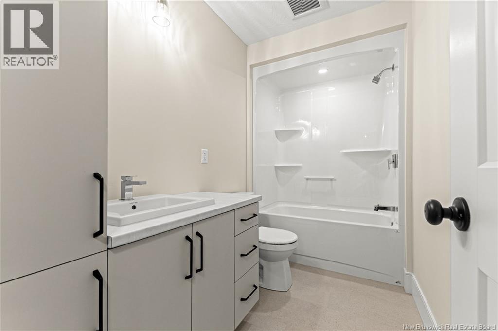 321 Lady Russell Street - 12