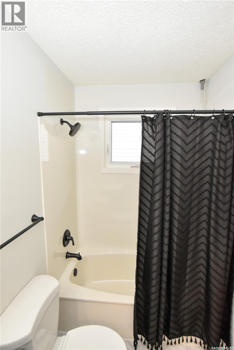 2315 St George AVENUE — photo 21