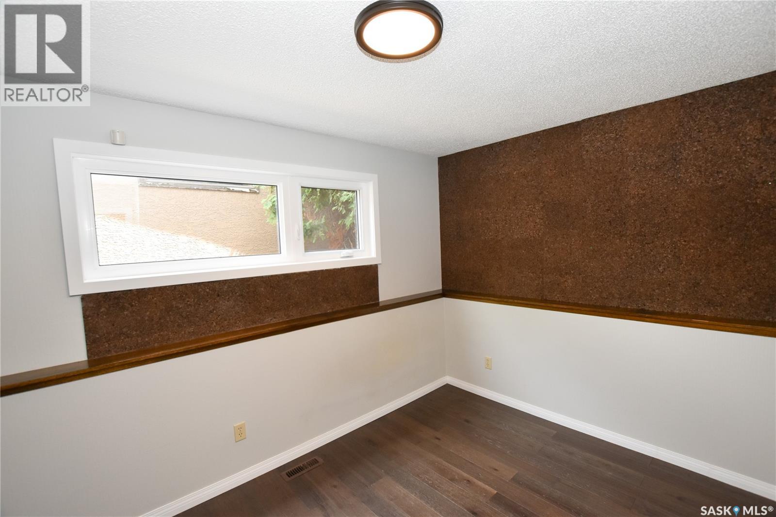 2315 St George AVENUE — photo 25
